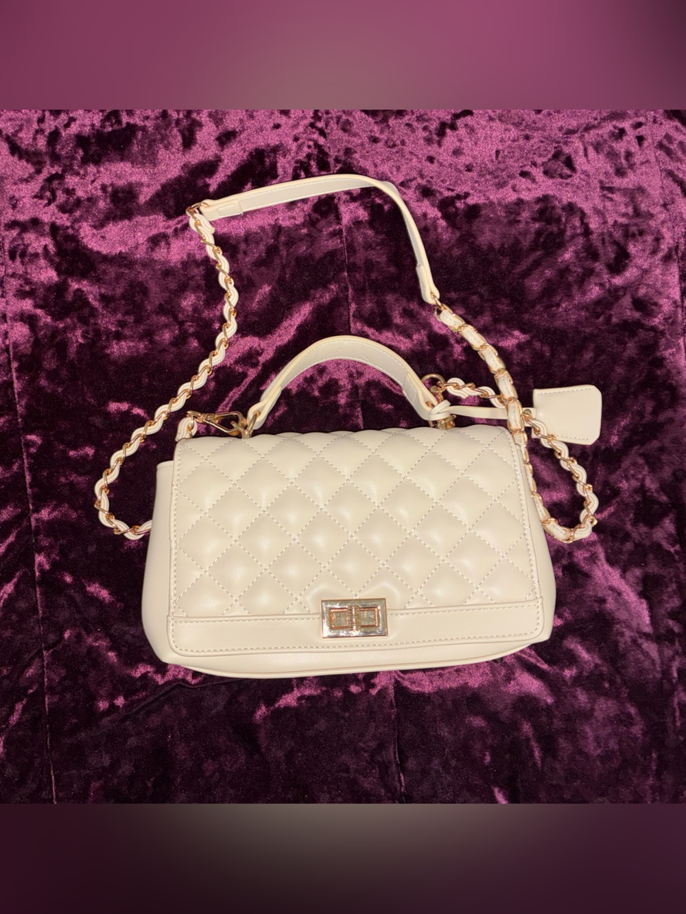 Quilted Cream Crossbody Shoulder Bag with Gold quilted Chain